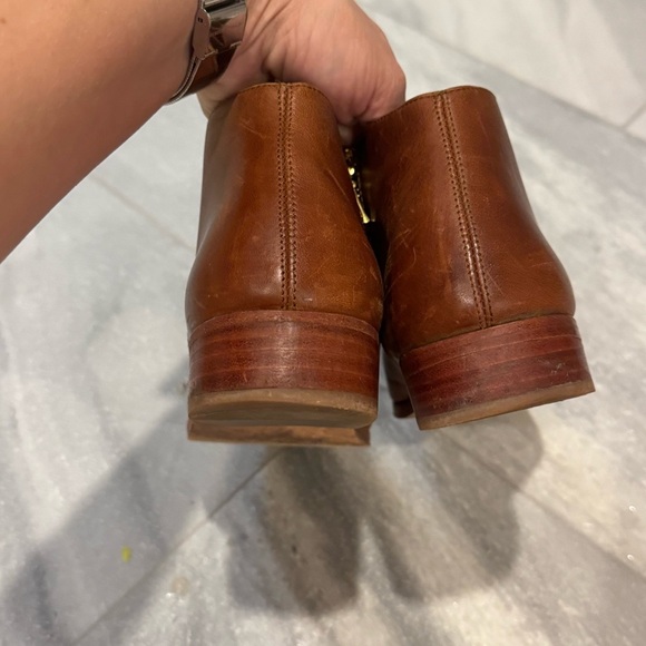 NISOLO Women's Lana Leather Waterproof Ankle Boots Brandy Brown Zip Size 9.5 EUC - Picture 3 of 12